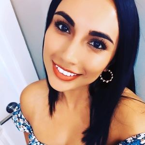 Meet your Posher, Paulina